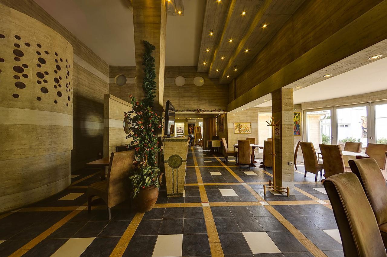 Vila Etna Hotel Ugrinovci  Habitación foto